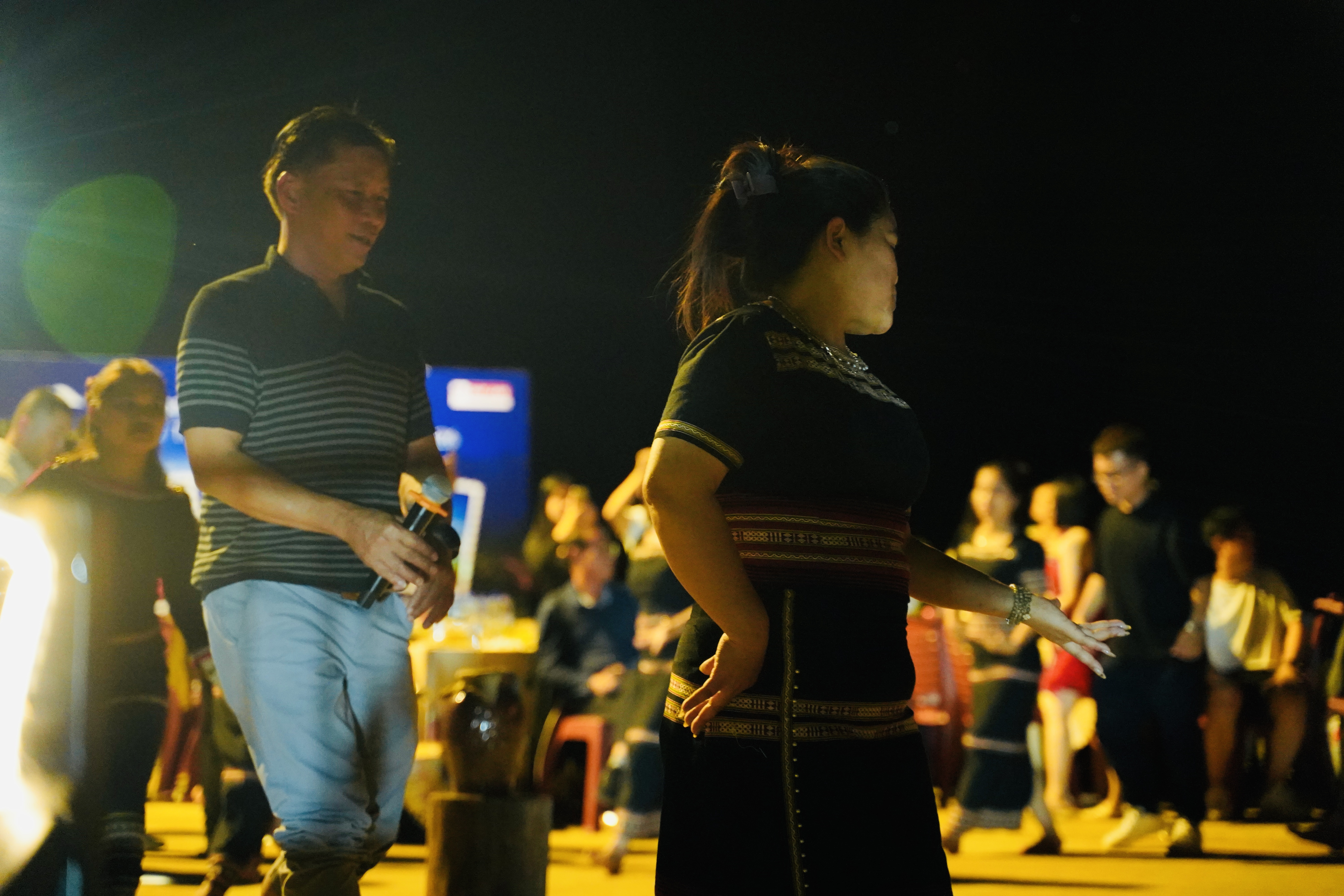 Đêm Lửa Trại Ấm Áp Giữa Thiên Nhiên Măng Đen - 2